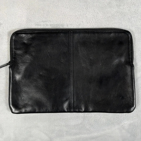 DECODED | LEATHER SLIM SLEEVE FOR  IPAD 11" - Picture 6 of 10